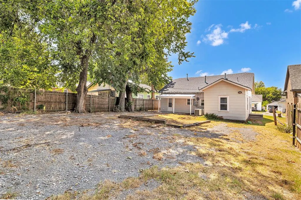Photo 28 — 711 S Barker Avenue, El Reno, OK 73036