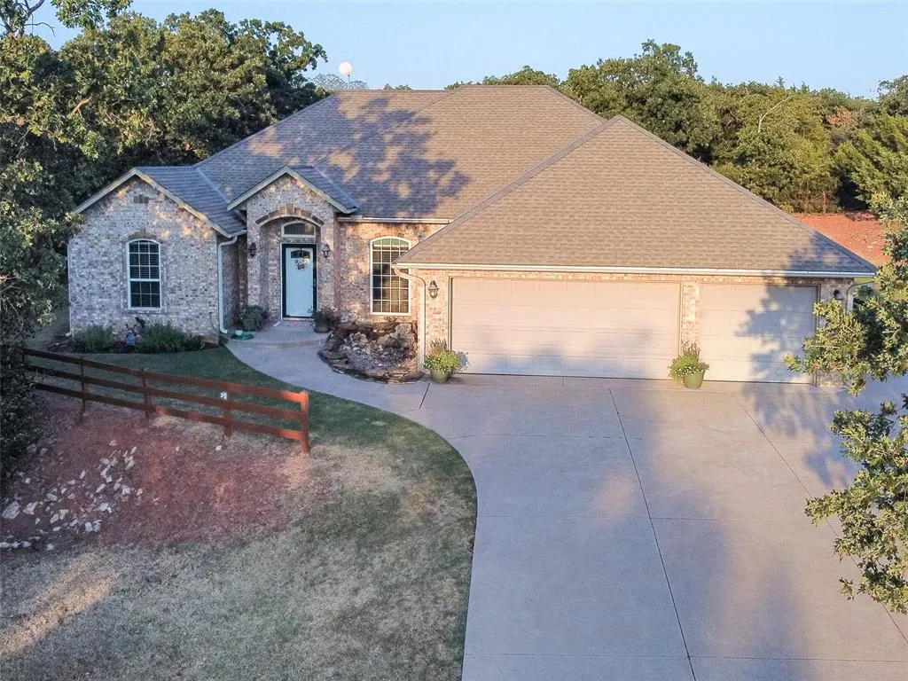 Front exterior — 22176 Panther Run Road, Luther, OK 73054