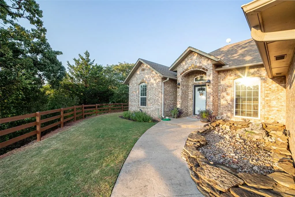 Photo 3 — 22176 Panther Run Road, Luther, OK 73054
