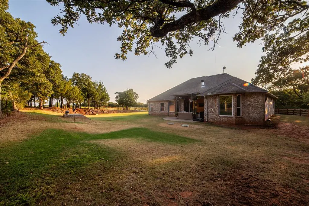 Photo 31 — 22176 Panther Run Road, Luther, OK 73054