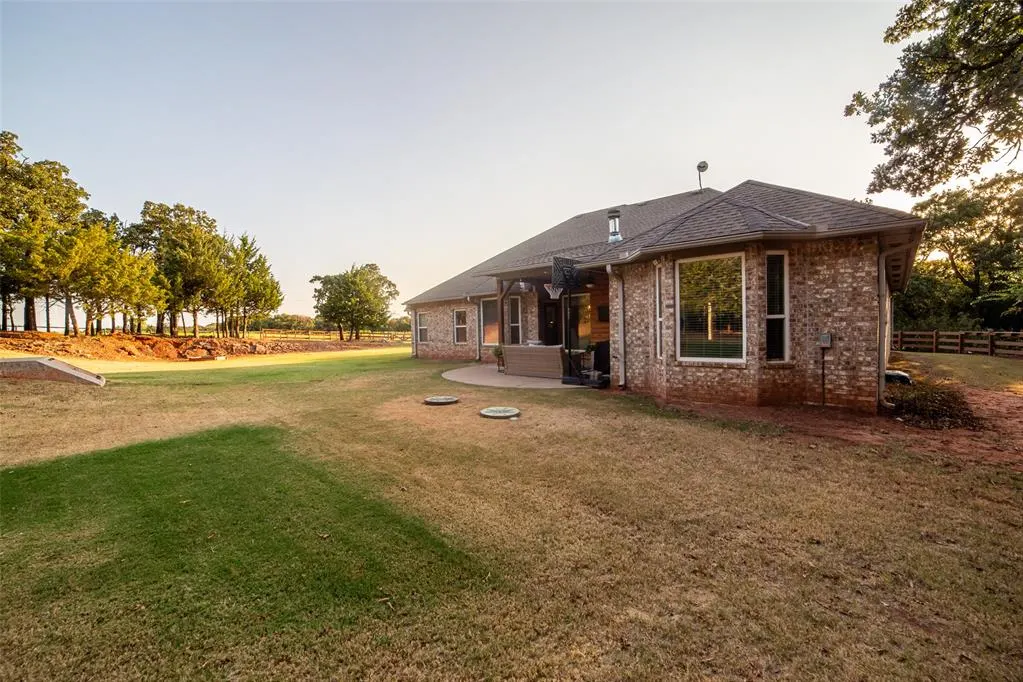Photo 33 — 22176 Panther Run Road, Luther, OK 73054