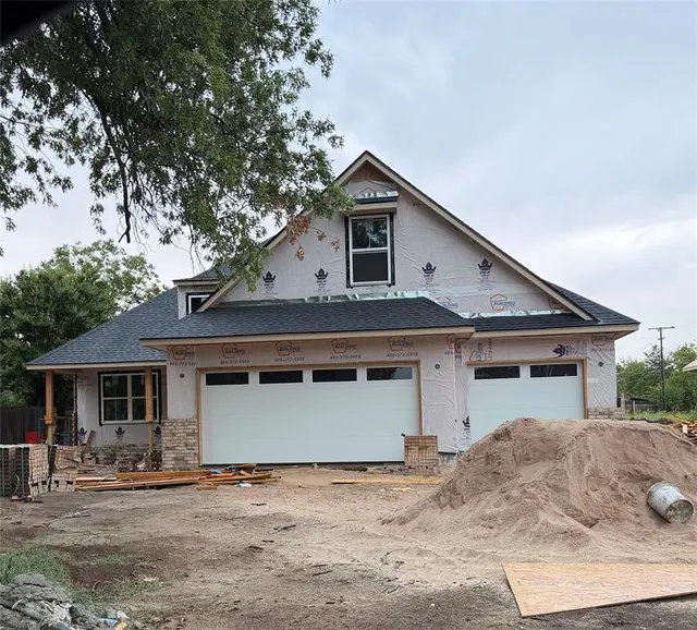 Photo 2 — 5903 NW 52nd Street B, Warr Acres, OK 73122