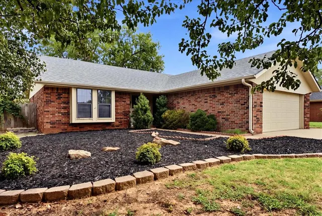 Photo 3 — 1815 N Briarwood Drive, Stillwater, OK 74075