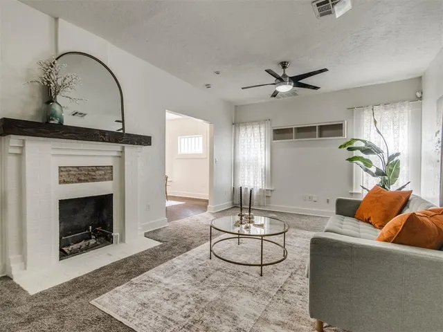 Photo 7 — 812 NW 21st Street, Oklahoma City, OK 73106