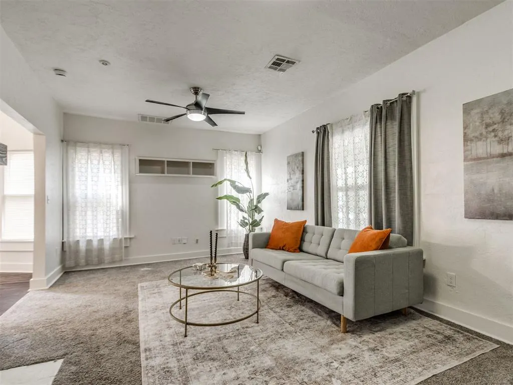 Photo 8 — 812 NW 21st Street, Oklahoma City, OK 73106