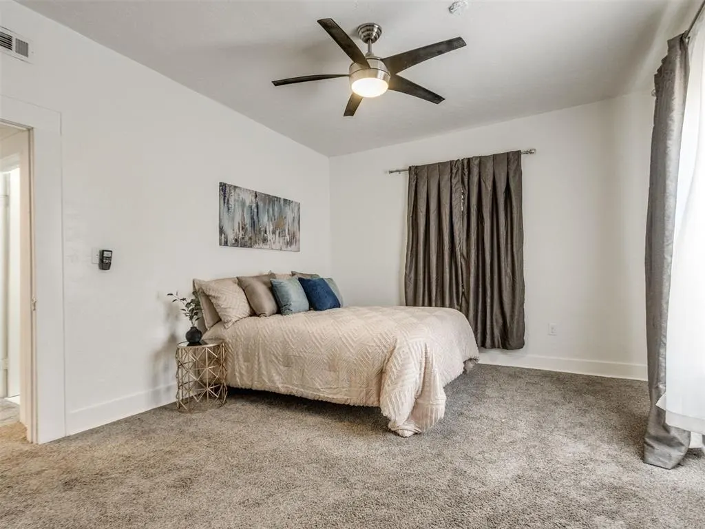 Photo 17 — 812 NW 21st Street, Oklahoma City, OK 73106