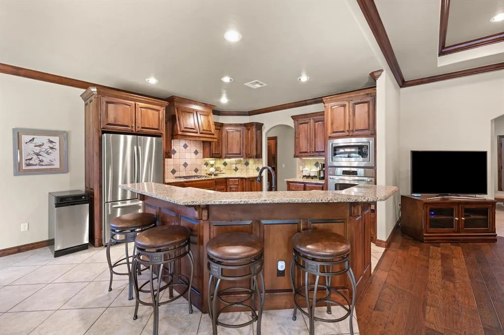 Photo 7 — 840 Sea Biscuit Drive, Edmond, OK 73025