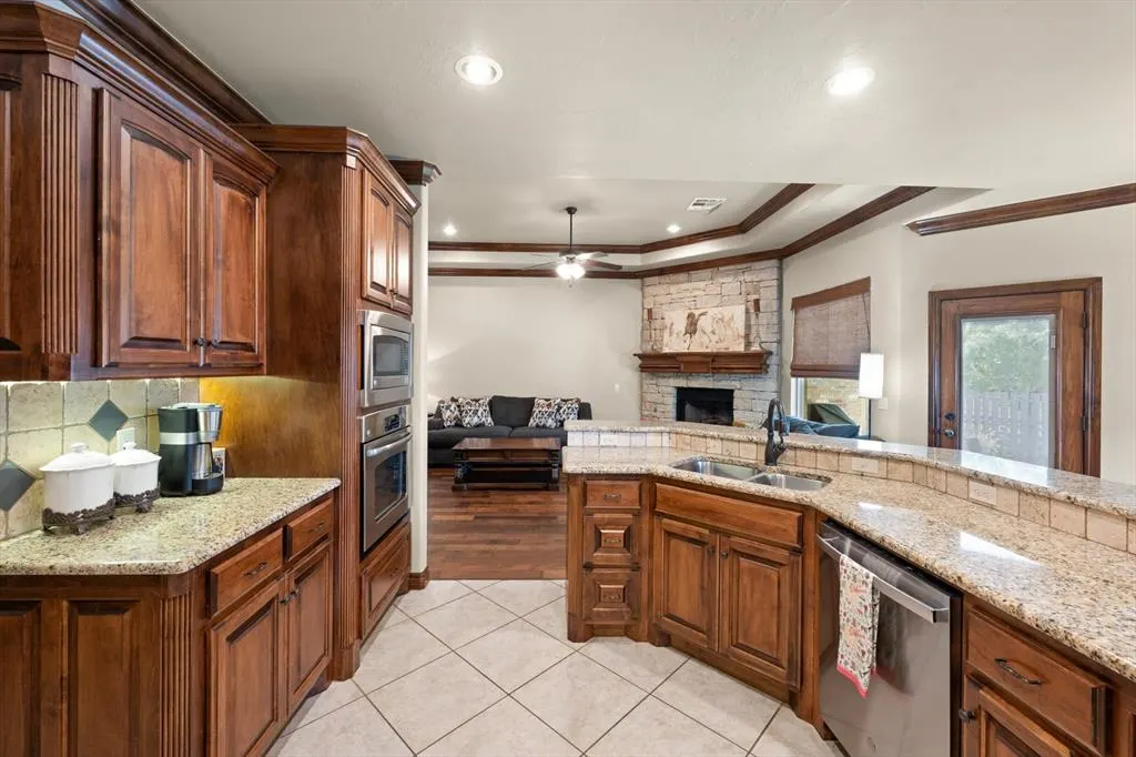 Photo 14 — 840 Sea Biscuit Drive, Edmond, OK 73025