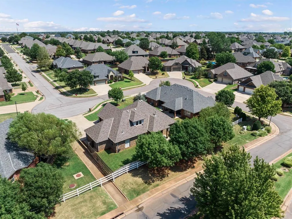 Photo 37 — 840 Sea Biscuit Drive, Edmond, OK 73025