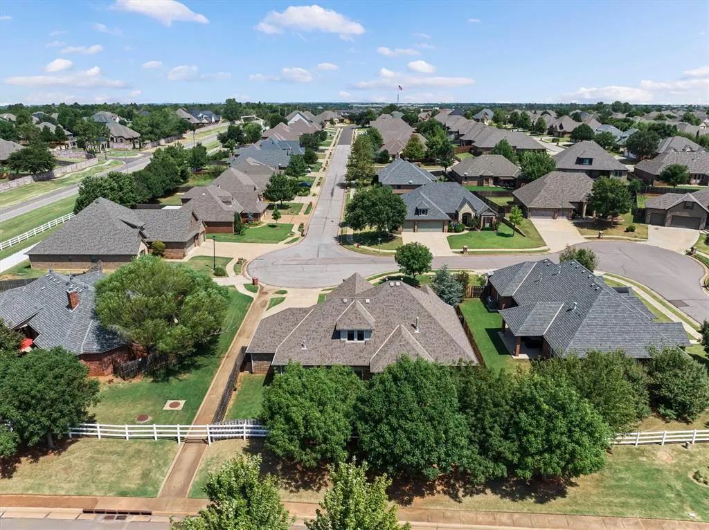 Photo 38 — 840 Sea Biscuit Drive, Edmond, OK 73025