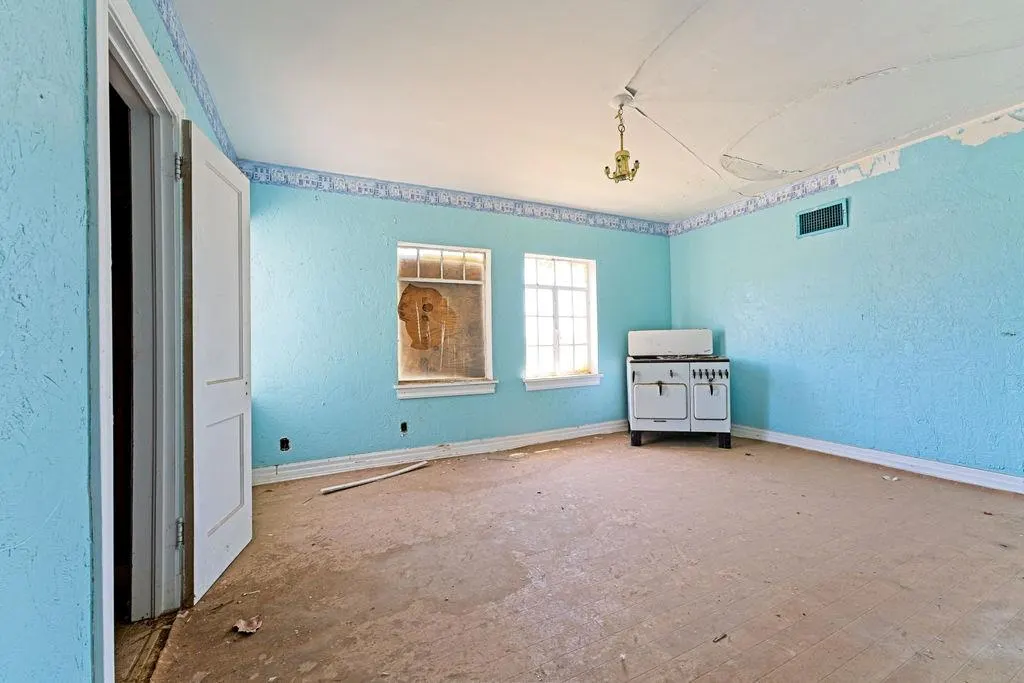 Photo 29 — 400 SW 28th Street, Oklahoma City, OK 73109