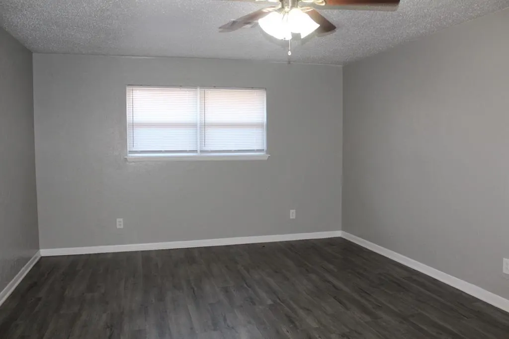 Photo 6 — 3036 SE 20th Street, Oklahoma City, OK 73115