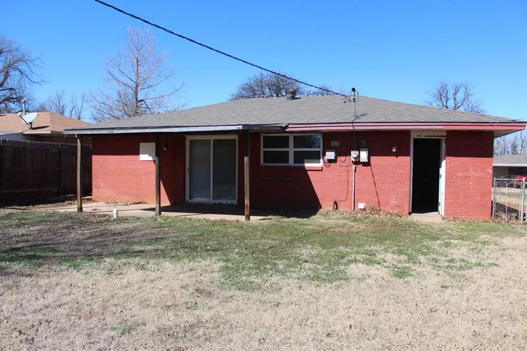 Photo 8 — 3036 SE 20th Street, Oklahoma City, OK 73115