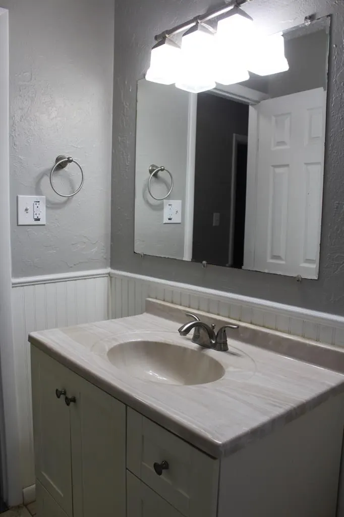 Photo 13 — 3036 SE 20th Street, Oklahoma City, OK 73115