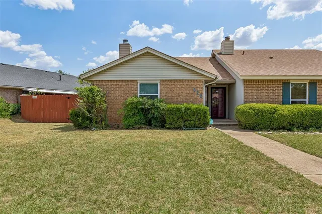 Photo 3 — 820 NW 137th Street, Edmond, OK 73013