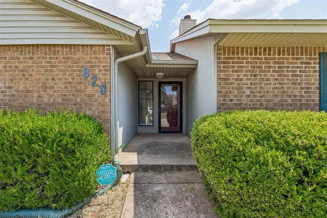 Photo 4 — 820 NW 137th Street, Edmond, OK 73013