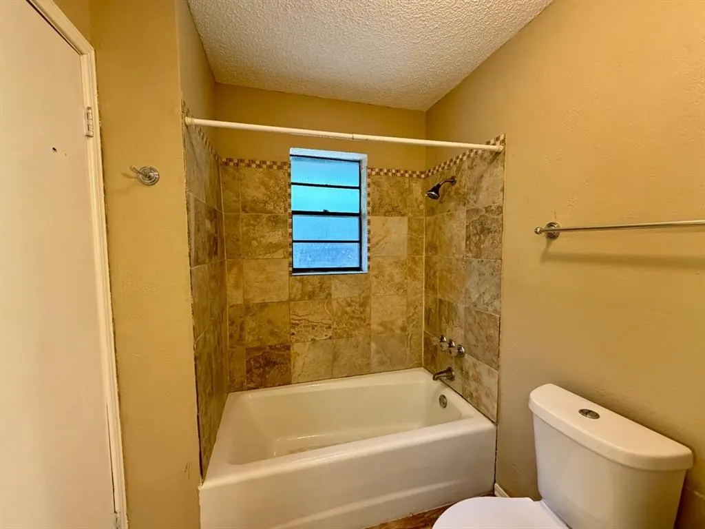 Photo 13 — 6612 Crow Circle, Oklahoma City, OK 73132