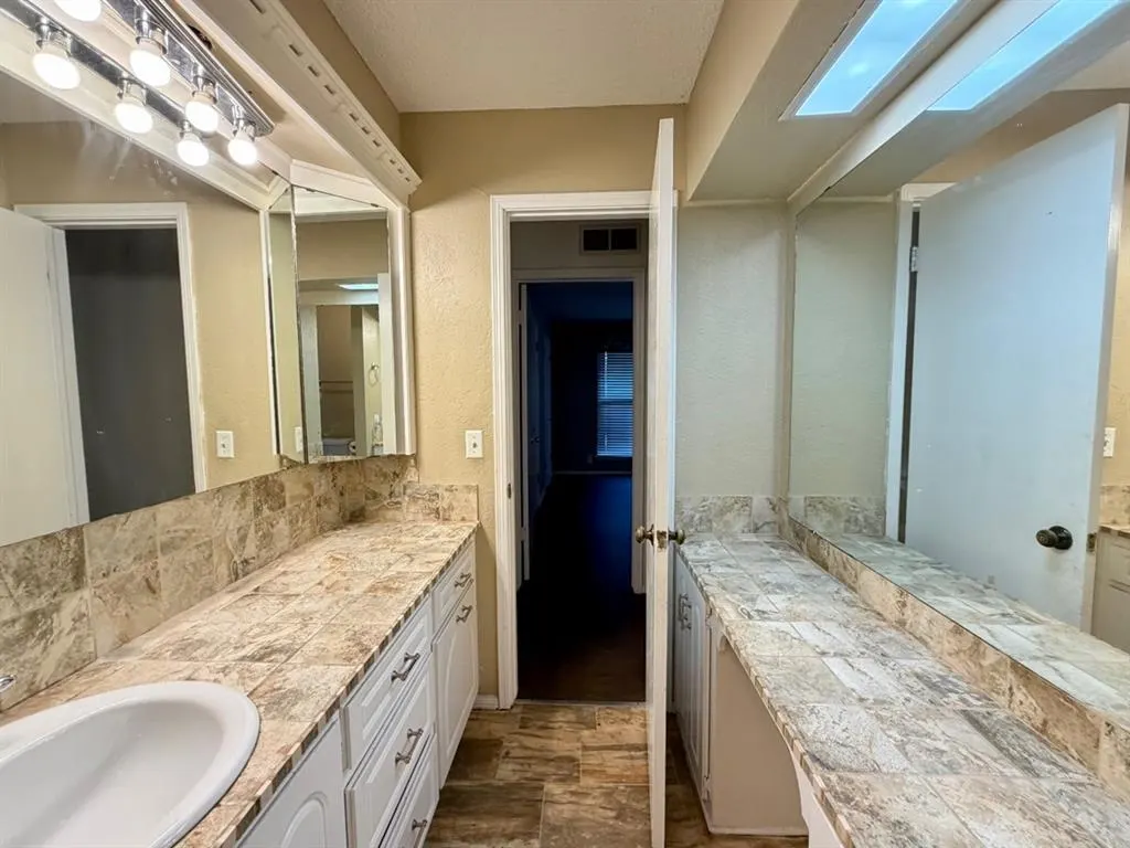 Photo 14 — 6612 Crow Circle, Oklahoma City, OK 73132