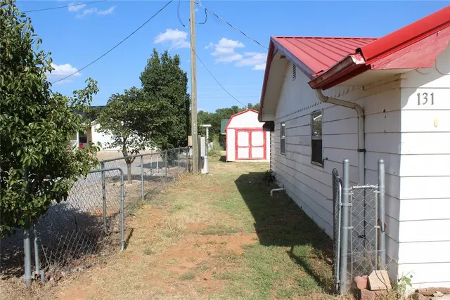 Photo 3 — 131 Wood Street, Fort Cobb, OK 73038
