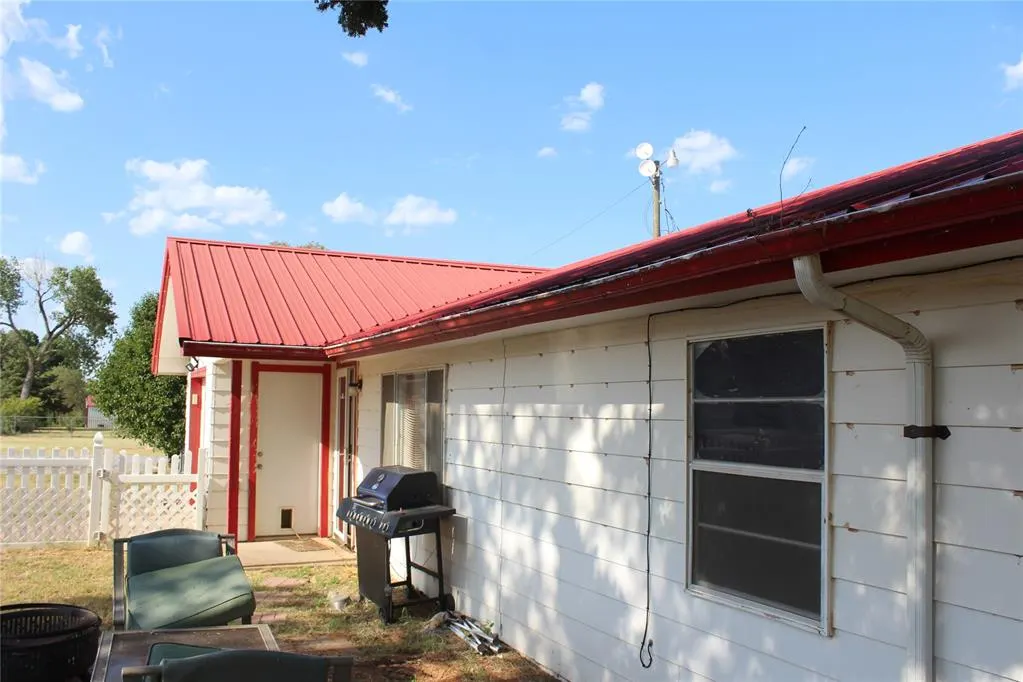 Photo 4 — 131 Wood Street, Fort Cobb, OK 73038