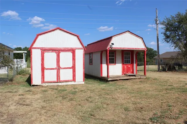 Photo 6 — 131 Wood Street, Fort Cobb, OK 73038