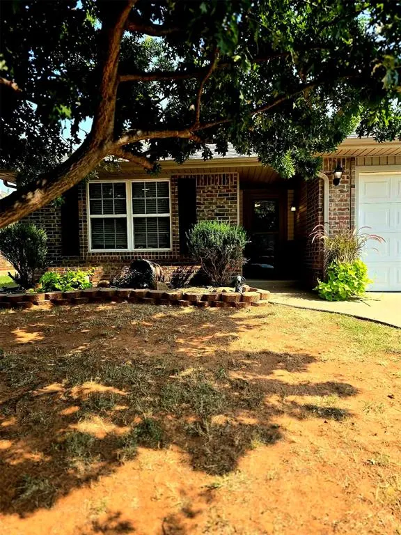 Photo 2 — 815 E Monarch Way, Purcell, OK 73080