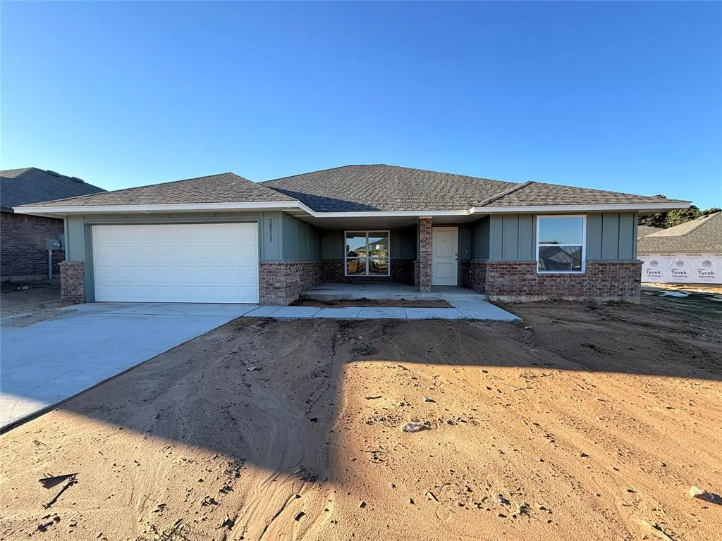 Front exterior — 20713 Brush Creek Boulevard, Harrah, OK 73045