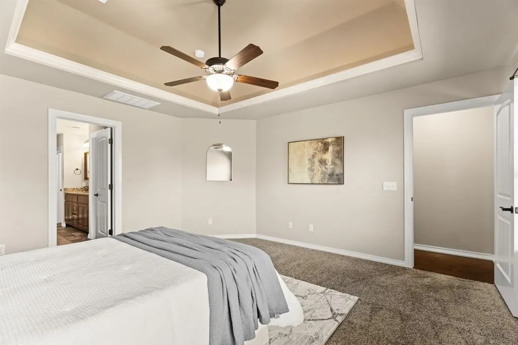 Photo 9 — 4924 Champlain Place, Edmond, OK 73025