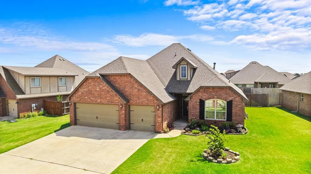 Photo 33 — 4924 Champlain Place, Edmond, OK 73025