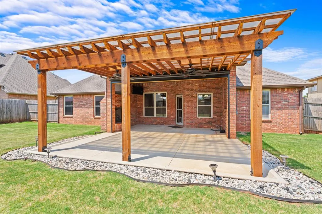 Photo 37 — 4924 Champlain Place, Edmond, OK 73025