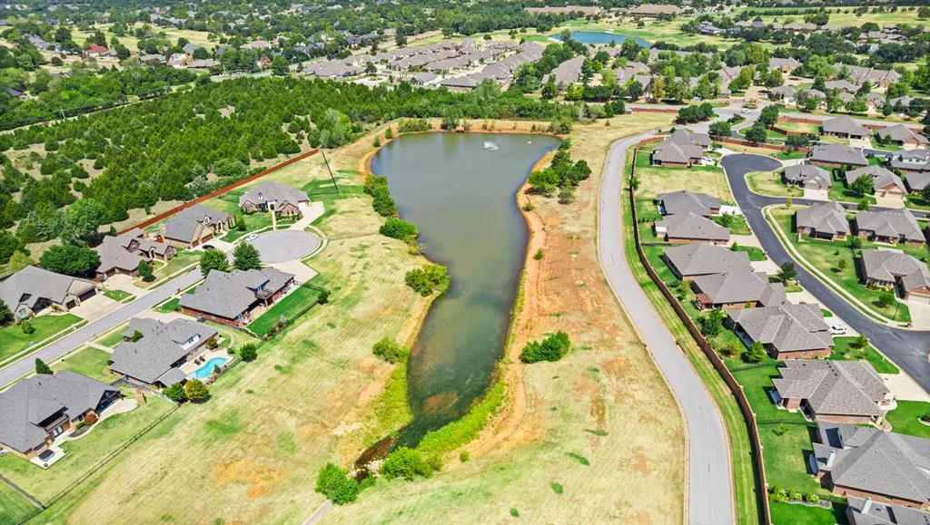 Photo 39 — 4924 Champlain Place, Edmond, OK 73025