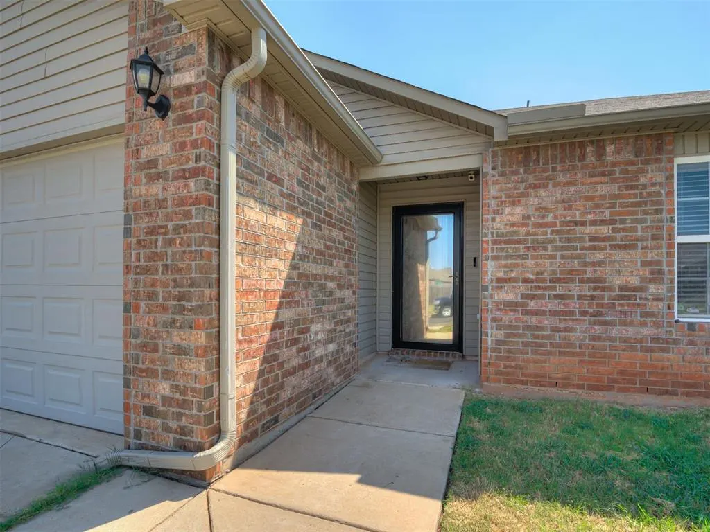 Photo 4 — 9604 Kindsey Avenue, Oklahoma City, OK 73160