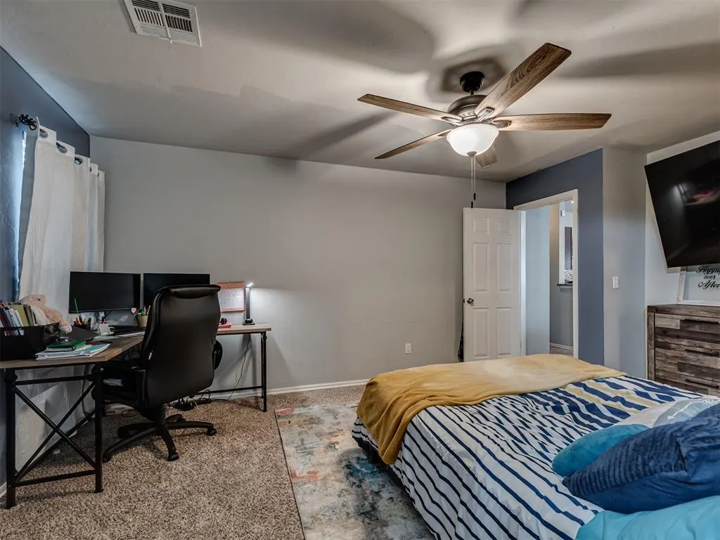 Photo 17 — 9604 Kindsey Avenue, Oklahoma City, OK 73160