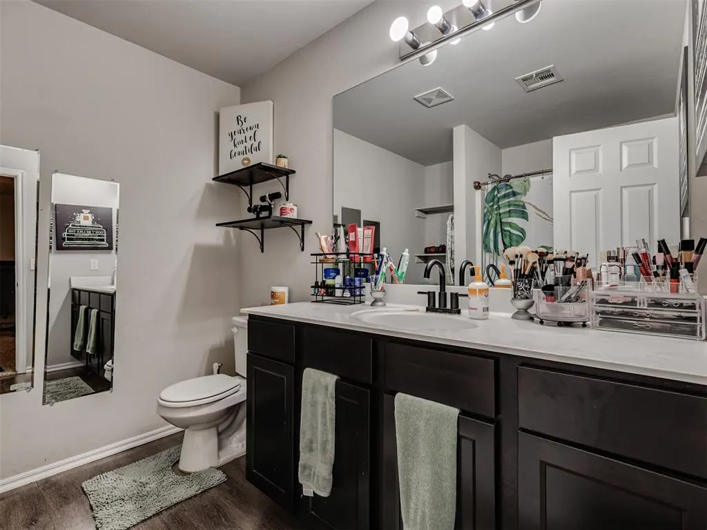 Photo 18 — 9604 Kindsey Avenue, Oklahoma City, OK 73160