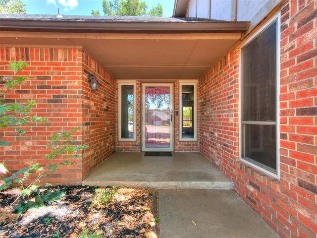 Photo 3 — 500 Concord Lane, Edmond, OK 73003