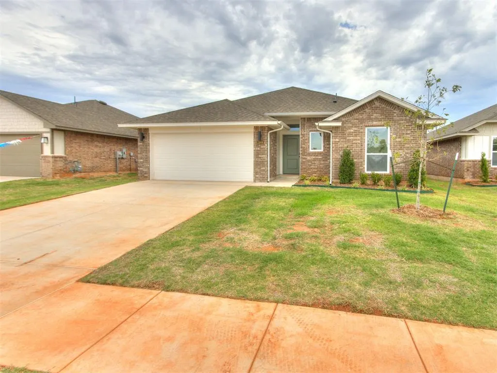 Front exterior — 1808 Pin Cherry Lane, Moore, OK 73160