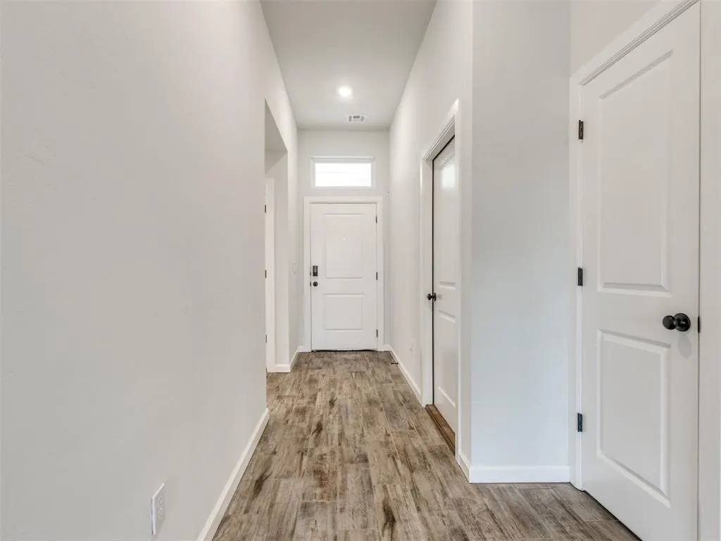 Photo 4 — 1808 Pin Cherry Lane, Moore, OK 73160
