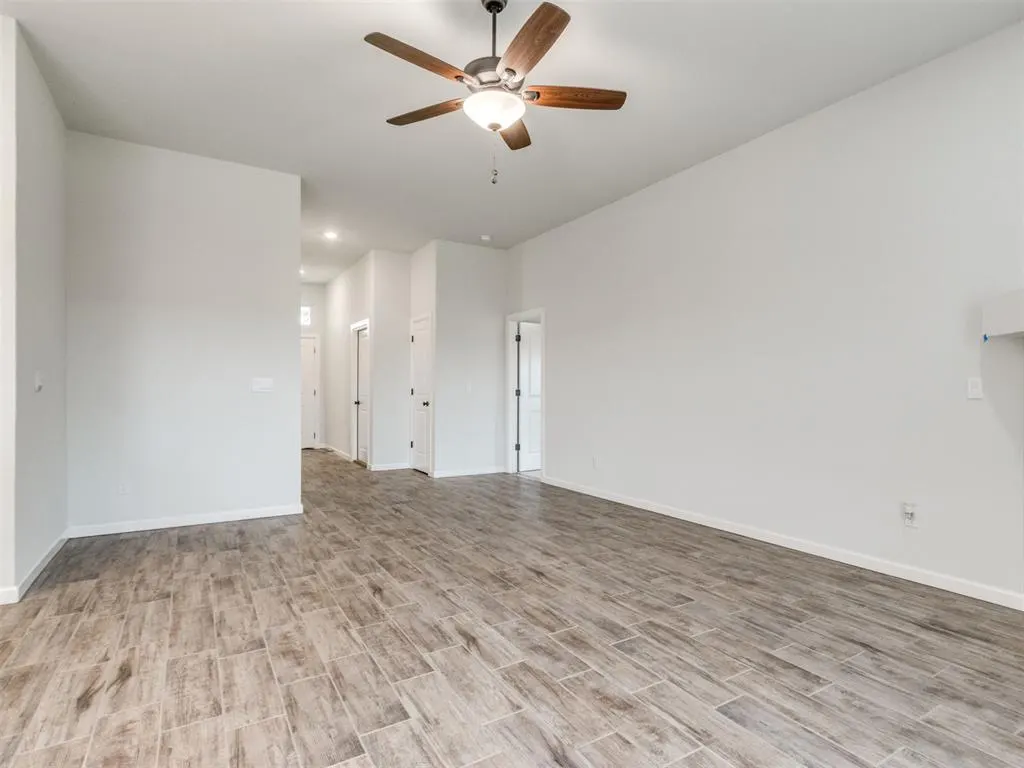 Photo 9 — 1808 Pin Cherry Lane, Moore, OK 73160