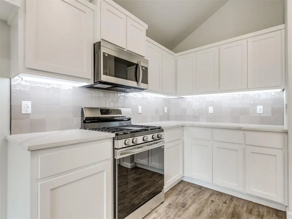 Photo 13 — 1808 Pin Cherry Lane, Moore, OK 73160