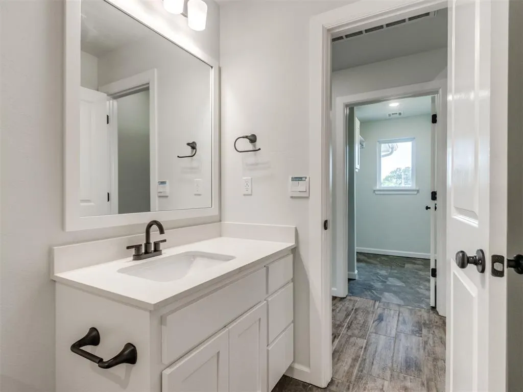Photo 27 — 1808 Pin Cherry Lane, Moore, OK 73160