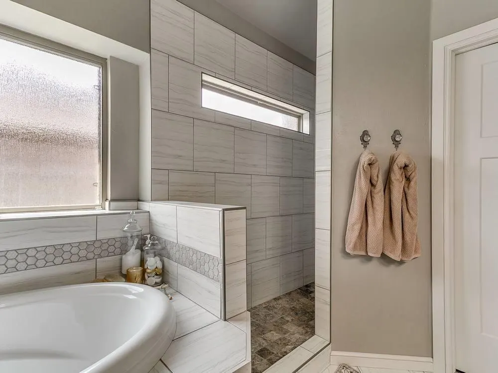 Photo 27 — 3800 Wedgewood Creek Drive, Oklahoma City, OK 73179