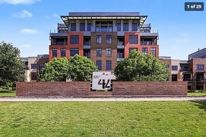 Front exterior — 321 NE 4th Street 32, Oklahoma City, OK 73104