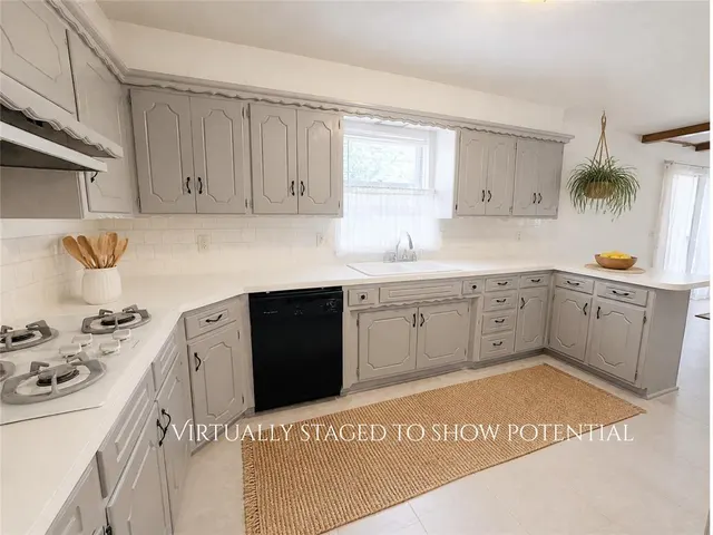 Photo 4 — 7912 Duane Drive, Oklahoma City, OK 73132