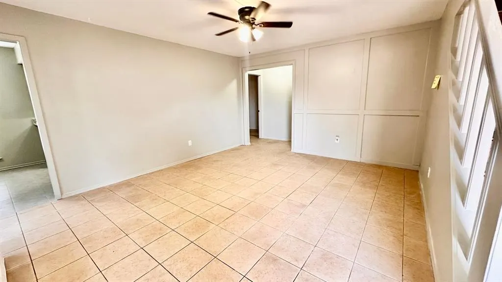 Photo 4 — 6715 Lyrewood Lane, Oklahoma City, OK 73132
