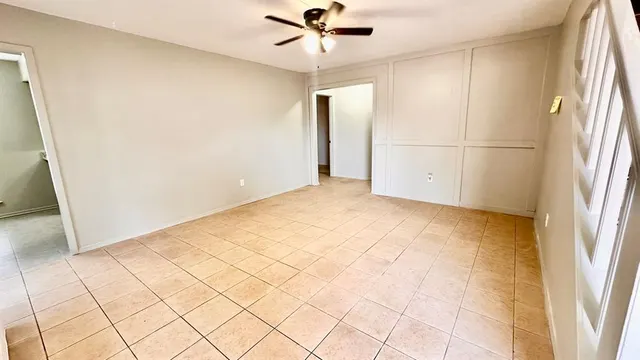 Photo 4 — 6715 Lyrewood Lane, Oklahoma City, OK 73132