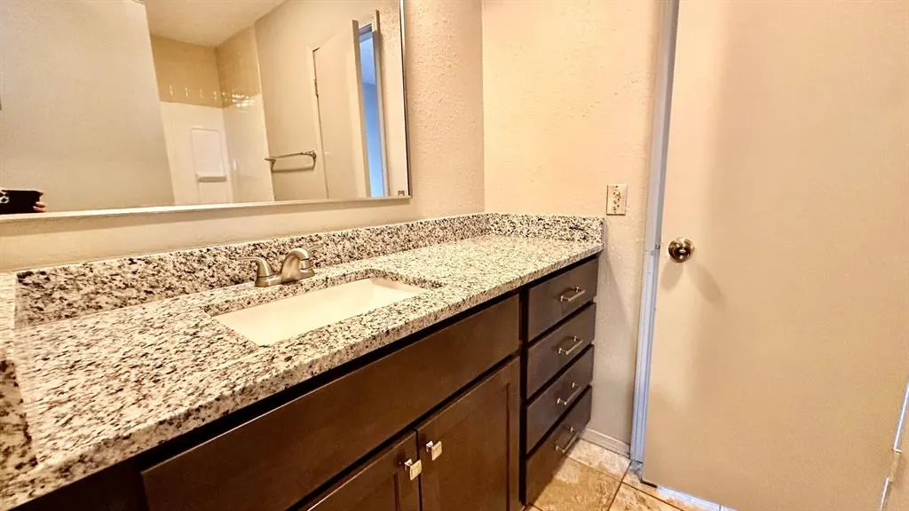 Photo 15 — 6715 Lyrewood Lane, Oklahoma City, OK 73132
