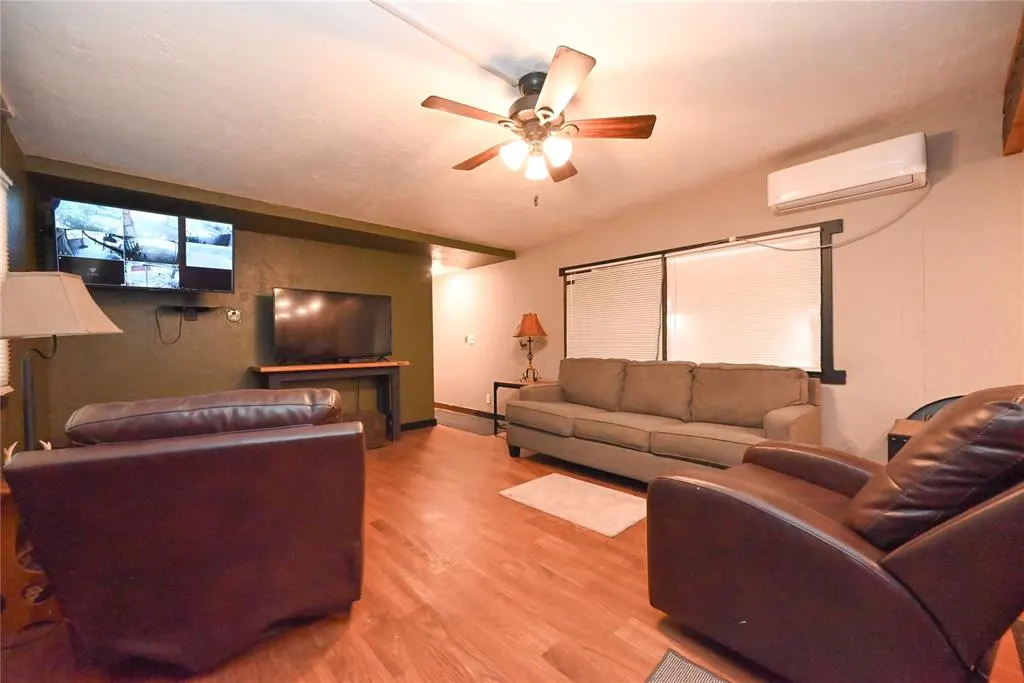 Photo 2 — 477 County Road 1398, Chickasha, OK 73018