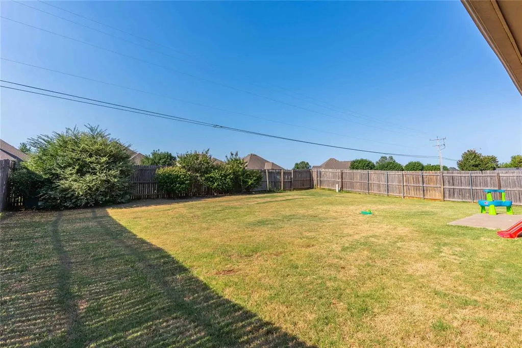 Photo 34 — 10820 NW 37th Street, Yukon, OK 73099