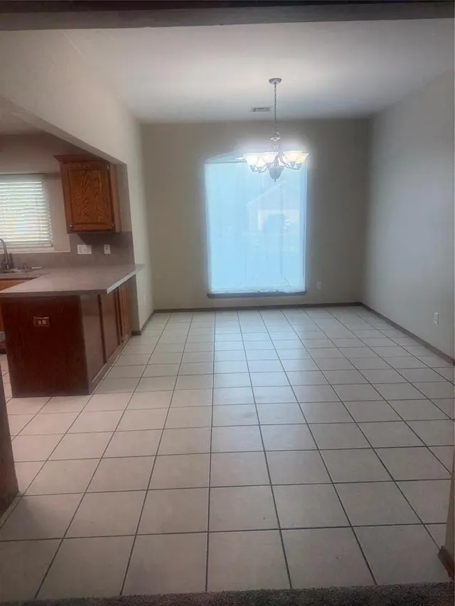 Photo 4 — 12513 SW 14th Street, Yukon, OK 73099