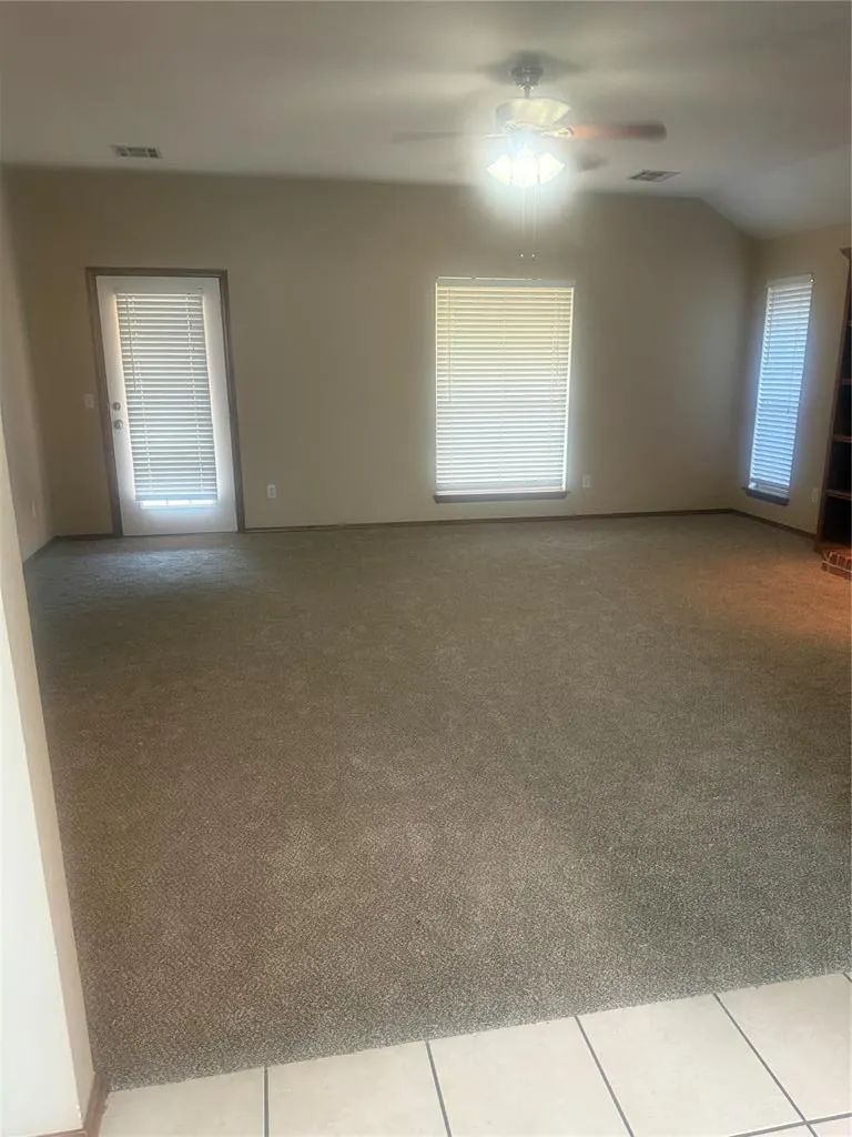 Photo 5 — 12513 SW 14th Street, Yukon, OK 73099